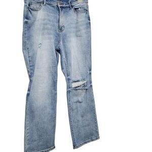 Judy Blue Light Wash Straight Leg Jeans with Knee Distress